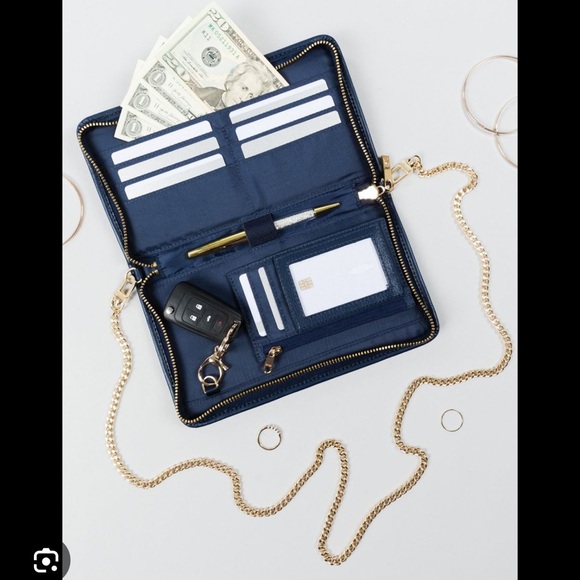 NWT Buffbunny Game Changer Wallet - Picture 9 of 10